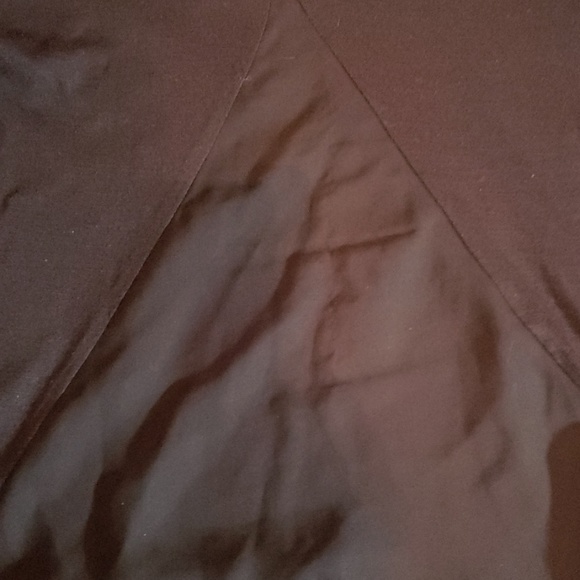 MUDD black vneck with shear v in back - Picture 4 of 5